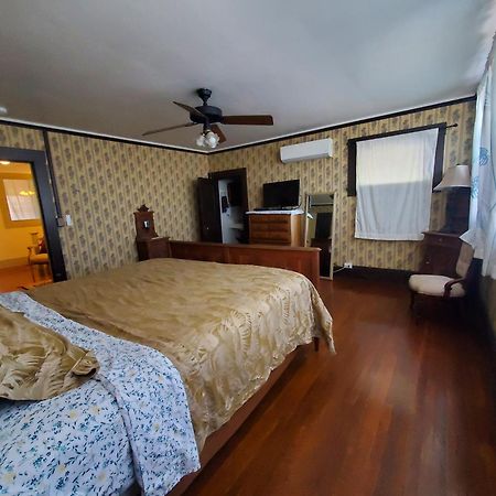 Manoa Valley Inn Гонолулу Экстерьер фото