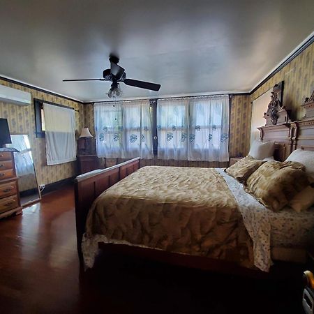 Manoa Valley Inn Гонолулу Экстерьер фото
