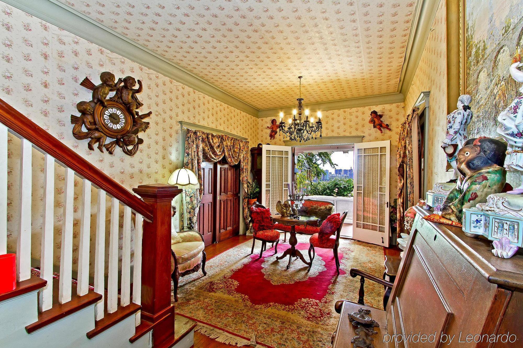 Manoa Valley Inn Гонолулу Экстерьер фото